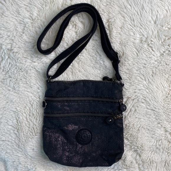 Kipling Handbags - 🤩🖤 Kipling Messenger Bag